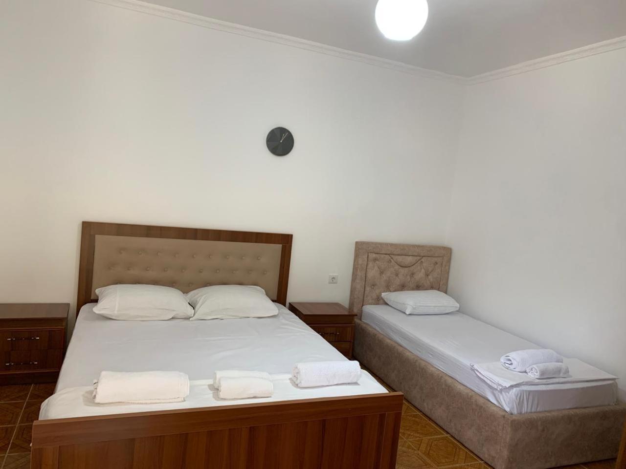 Rama Guest House Берат Екстериор снимка